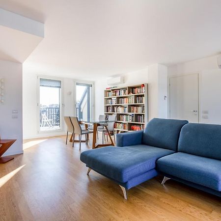 Modern Apt With Terrace, Wifi & Ac มิลาน ภายนอก รูปภาพ