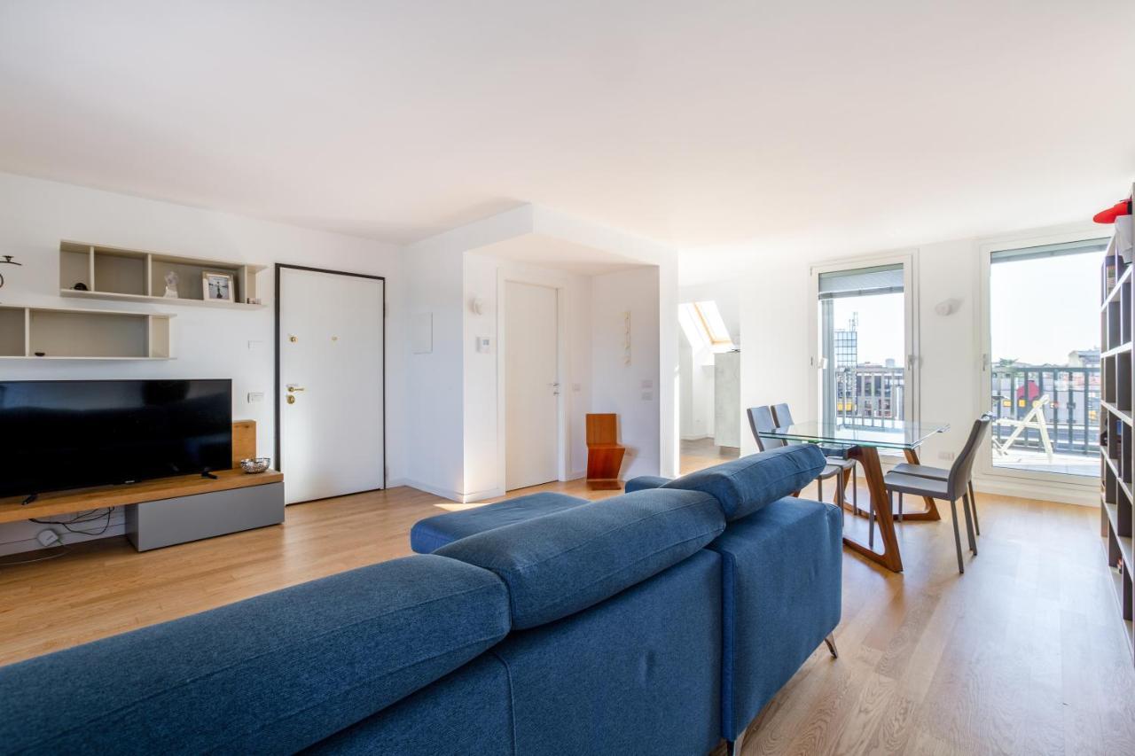 Modern Apt With Terrace, Wifi & Ac มิลาน ภายนอก รูปภาพ