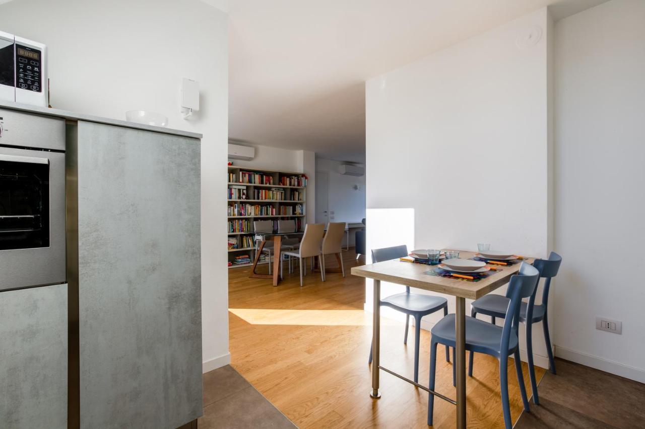 Modern Apt With Terrace, Wifi & Ac มิลาน ภายนอก รูปภาพ