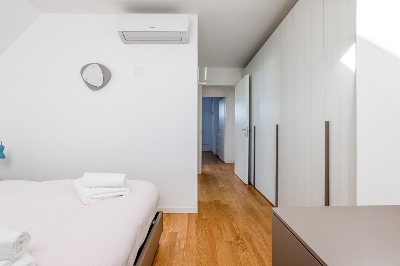 Modern Apt With Terrace, Wifi & Ac มิลาน ภายนอก รูปภาพ